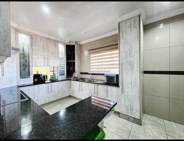 3 BEDROOM HOUSE FOR SALE IN MEYERTON PARK